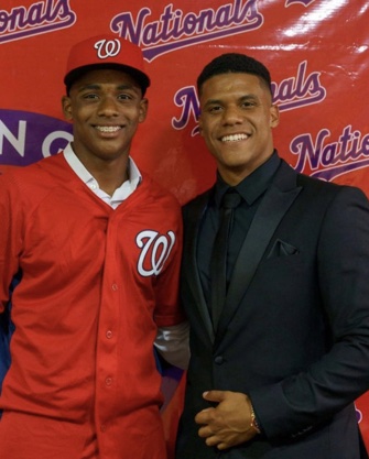 Elian Soto with his brother, Juan Soto. 
